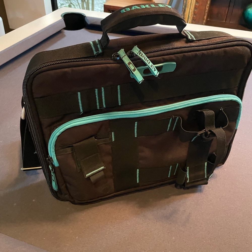 Oakley ballistic laptop briefcase